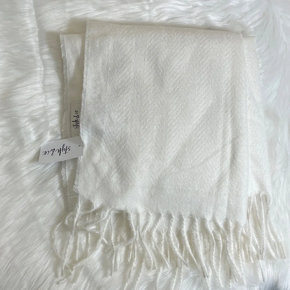 NWT Style & Co Ivory Fringe Scarf